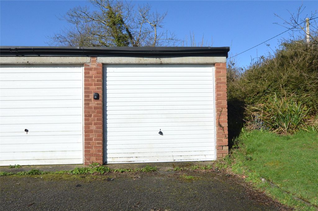 Property photo 3 of 5 Picture No. 02