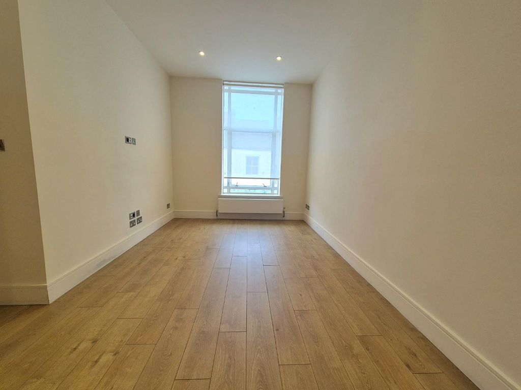 Property photo 2 of 5 20260409_112533.Jpg