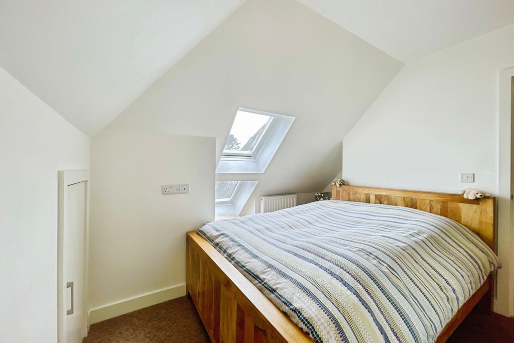 Property photo 3 of 17 Pbox-Img.Jpg