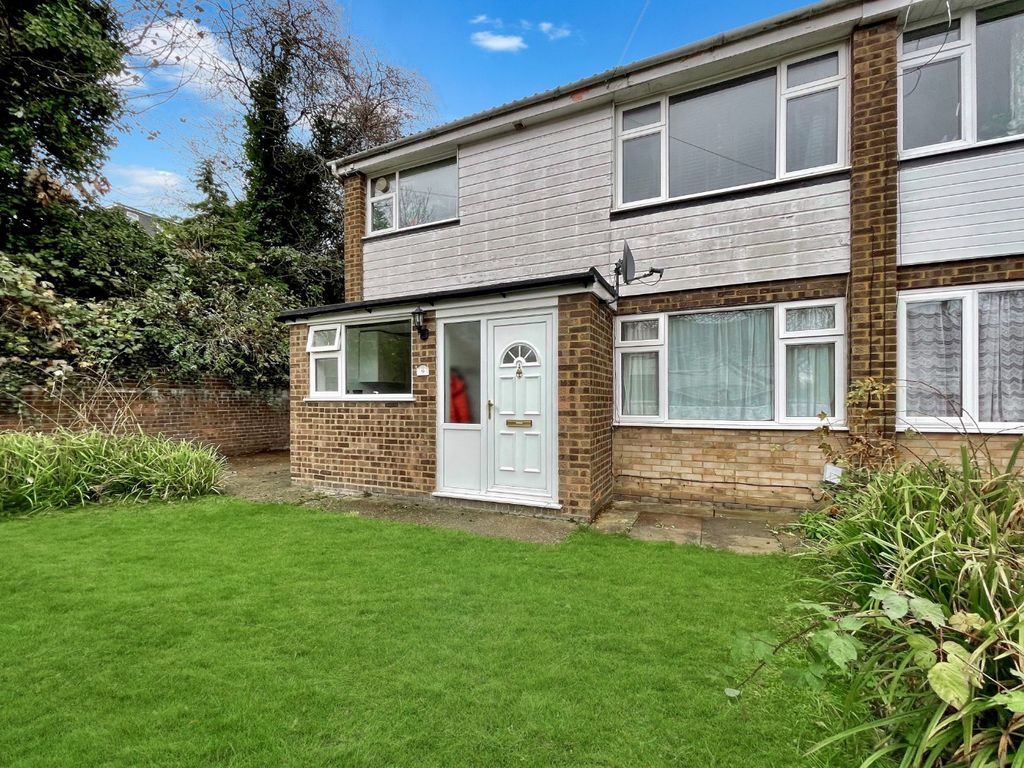 Property photo 1 of 7 3790170