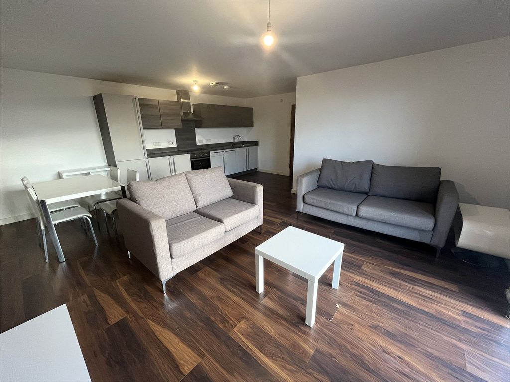 Property photo 2 of 14 Picture 2