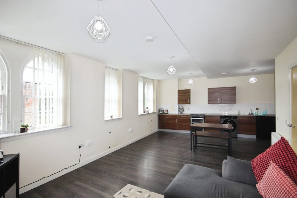 Property photo 3 of 15