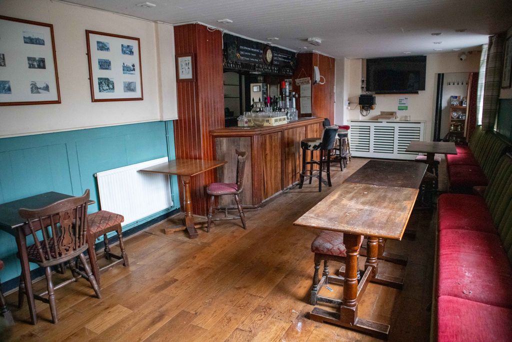 Property photo 2 of 9