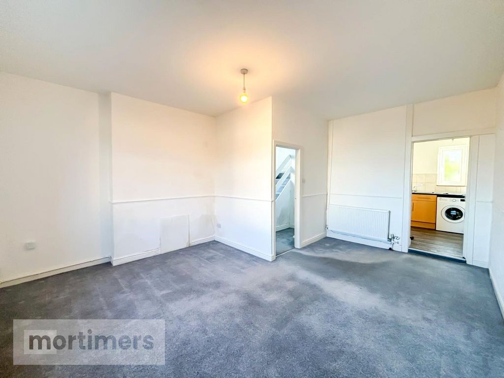 Property photo 3 of 12 Living Room