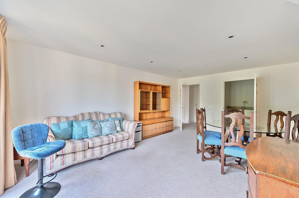 Property photo 2 of 32 -686A6Ed3850Ab-l-1307270-17-685034E44B325.Jpg