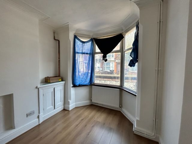 Property photo 2 of 25