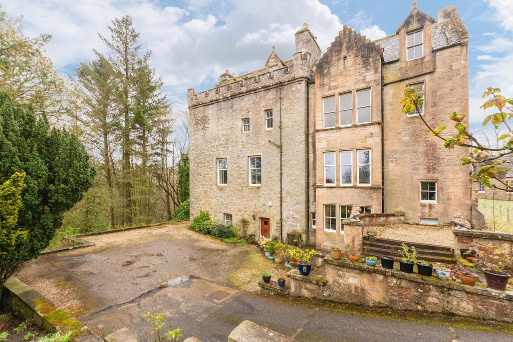 Property photo 1 of 27