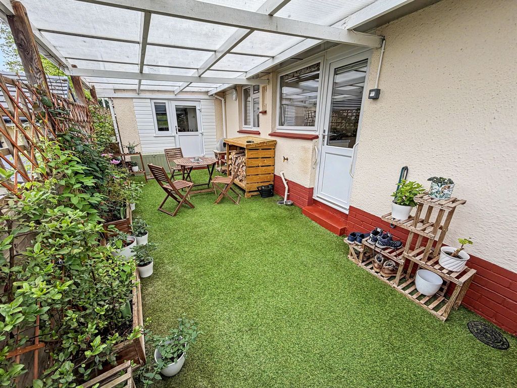 Property photo 2 of 24