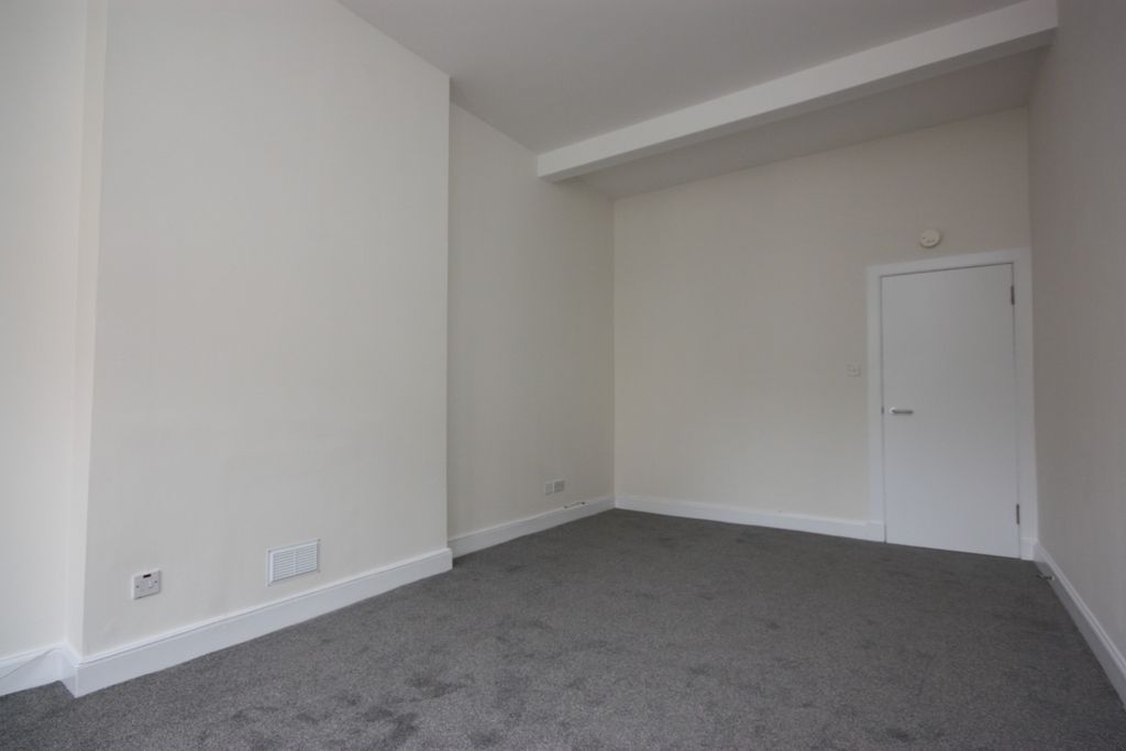 Property photo 3 of 9 Photo 3