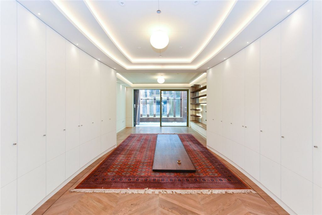 Property photo 2 of 21 Picture No. 05