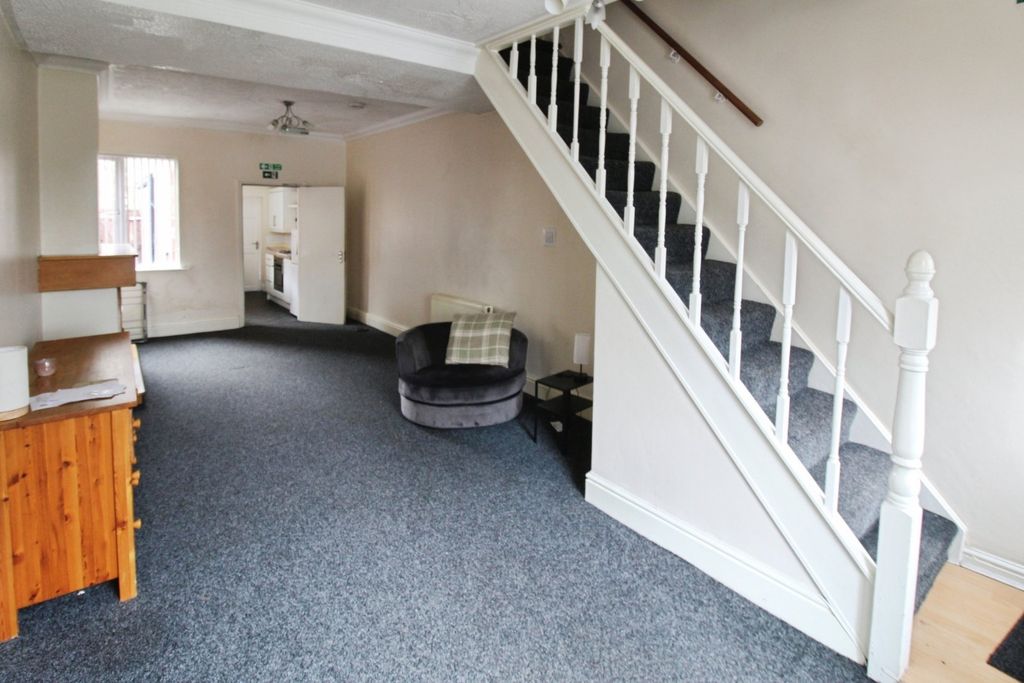 Property photo 2 of 7 Picture No. 04