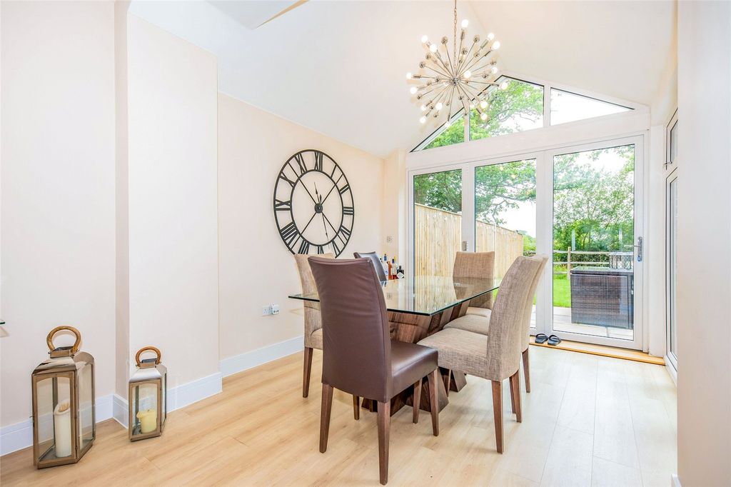 Property photo 2 of 9 04196568-1A08-4Ece-8