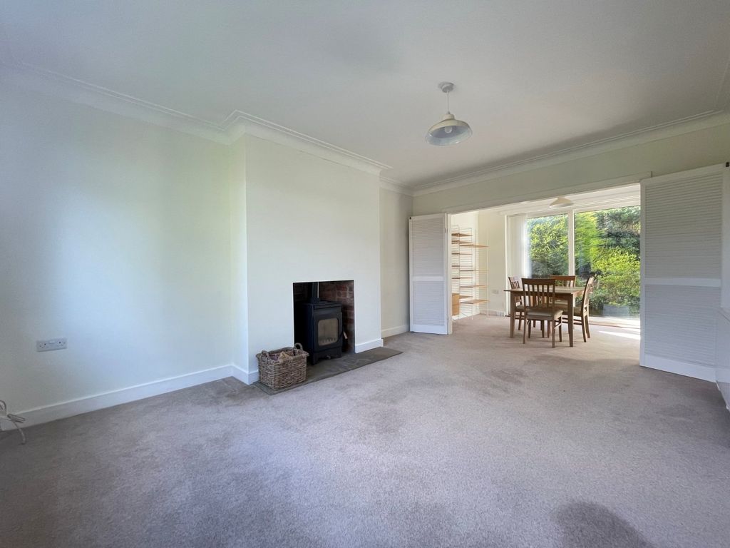 Property photo 2 of 14 Picture No. 15