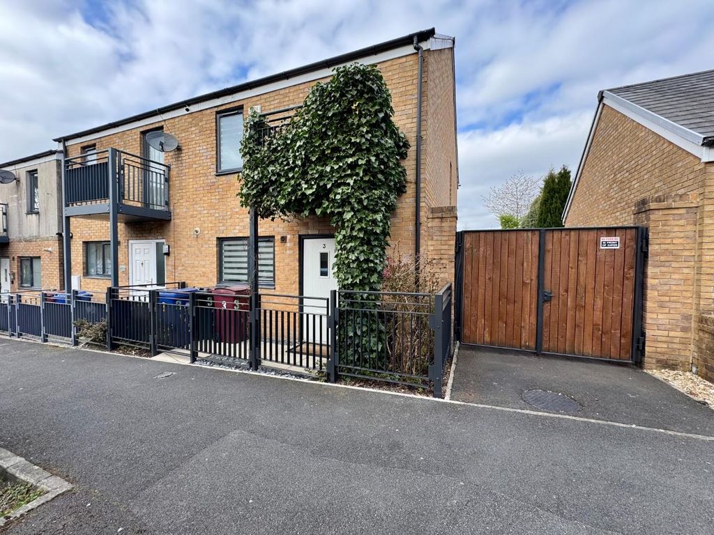 Property photo 1 of 18 Image00001.Jpeg