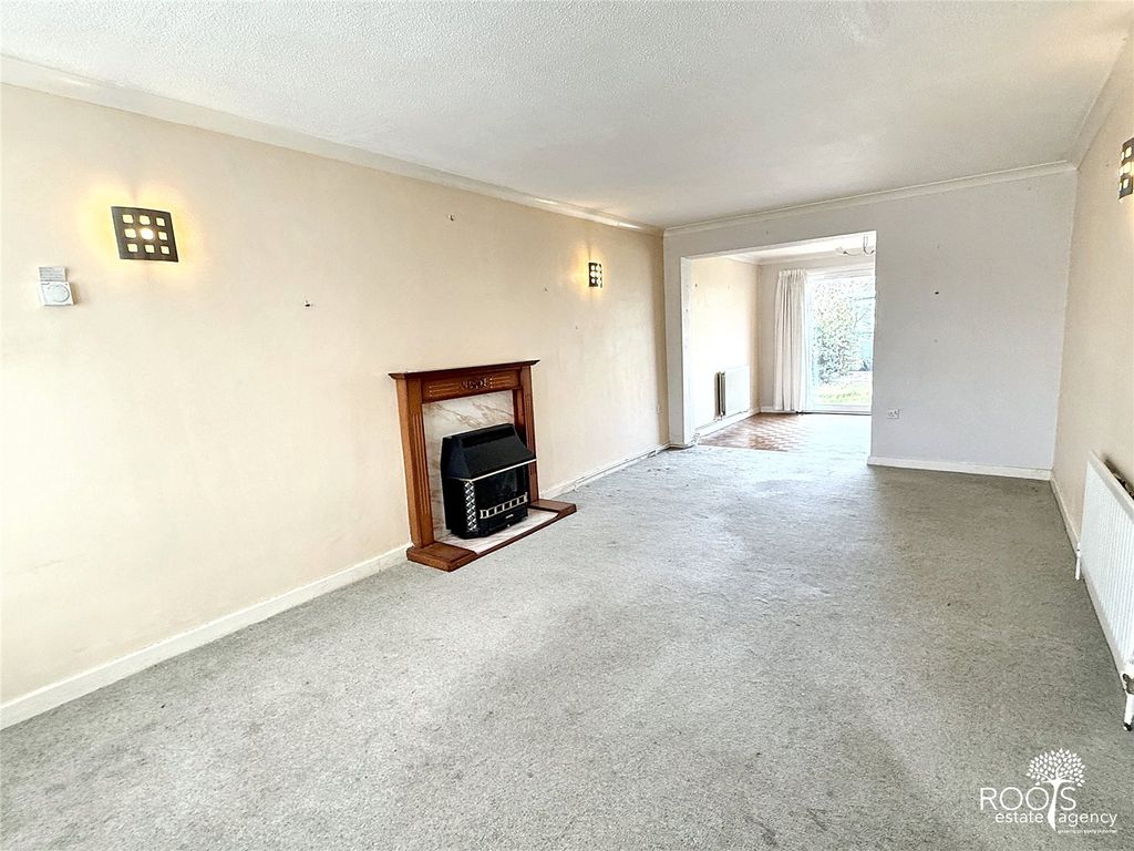 Property photo 2 of 12 Picture No. 04