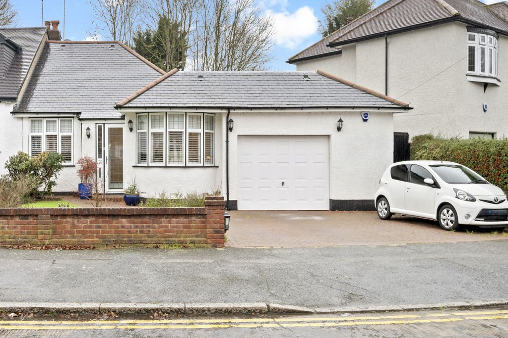 Property photo 1 of 23