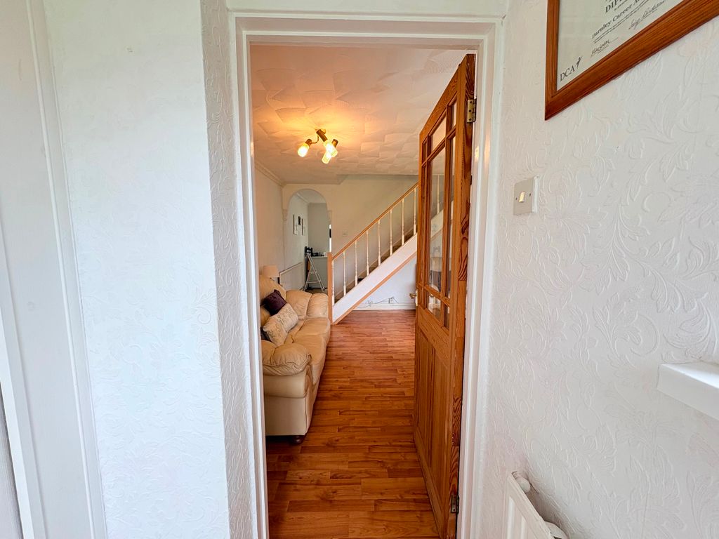 Property photo 3 of 25