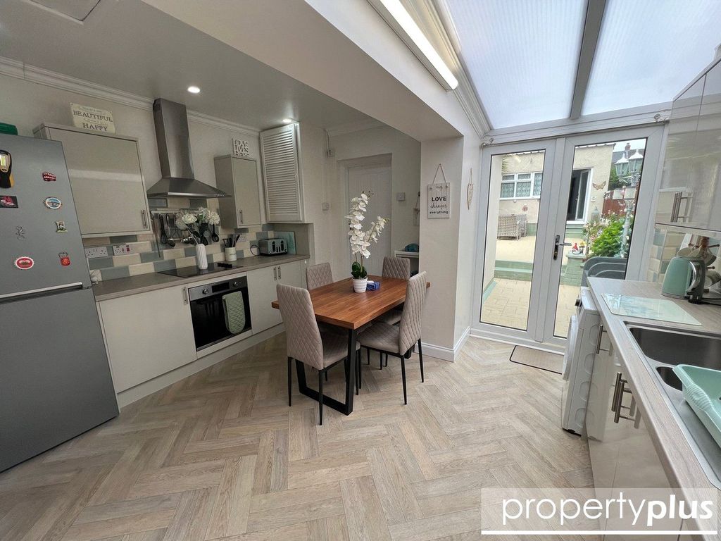 Property photo 1 of 17 Picture No. 04