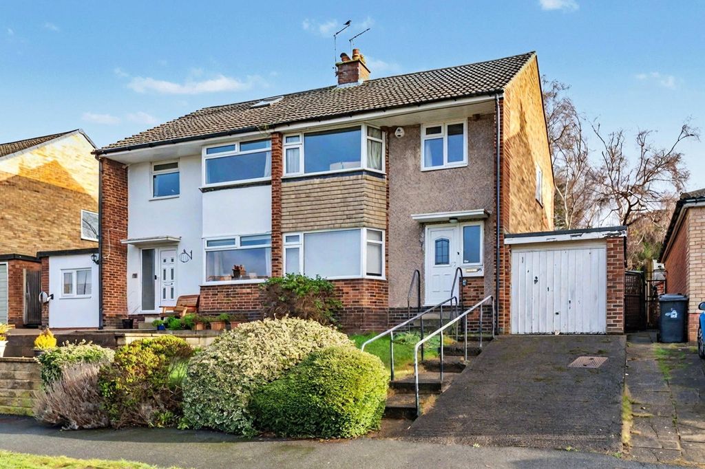 Property photo 1 of 15 Front