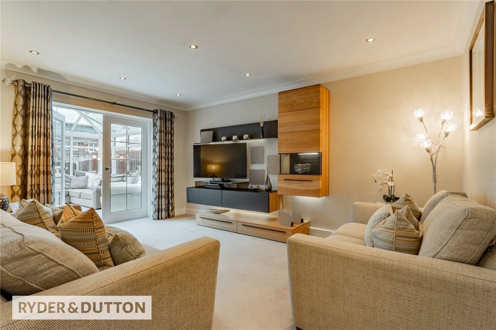 Property photo 2 of 17 Picture 2