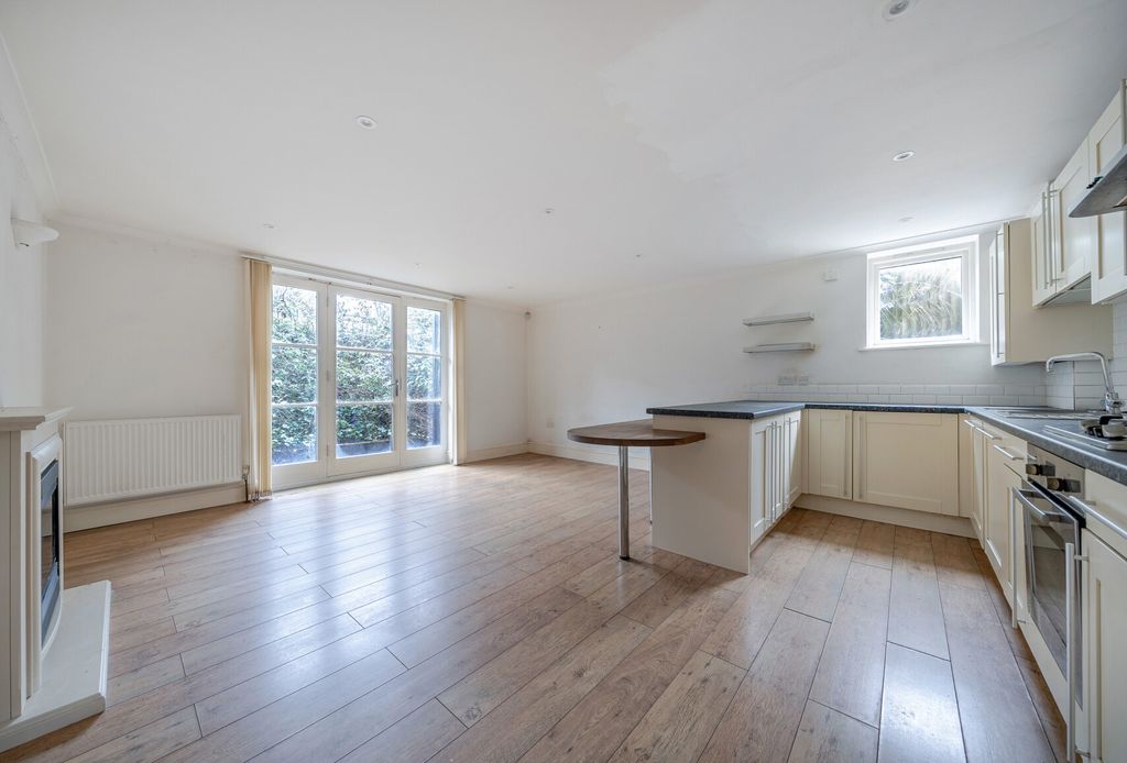 Property photo 3 of 10 1403410-5-696F9d7...