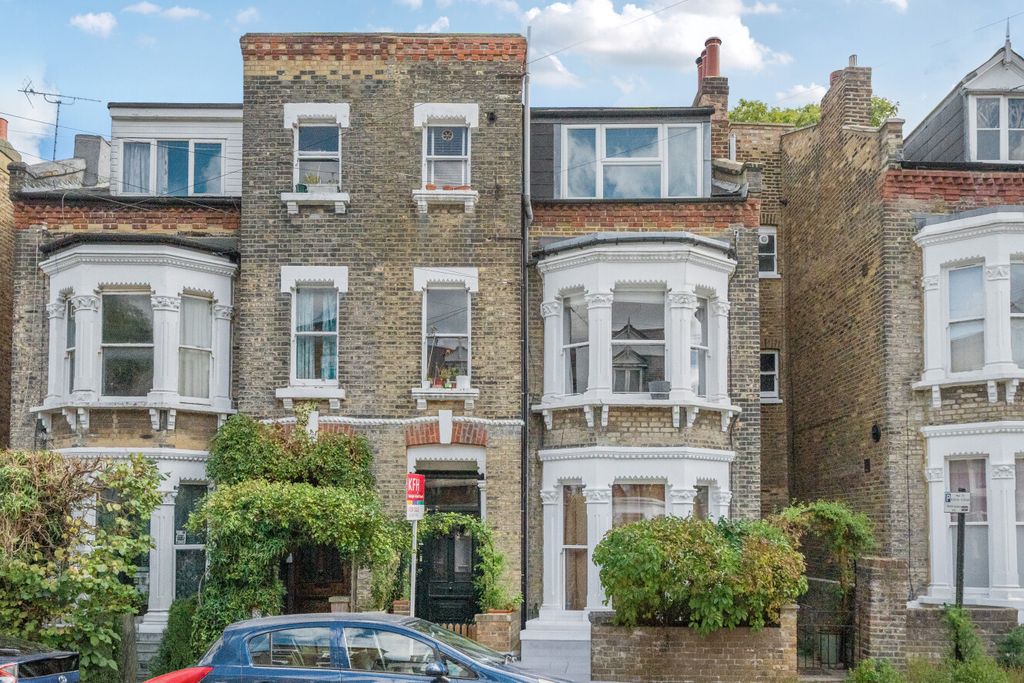 Property photo 2 of 11 1522142-2-6Aaa92F...