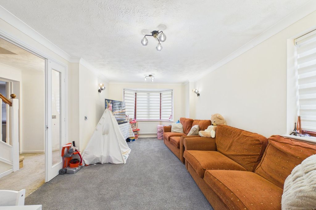 Property photo 2 of 12 Picture No. 21