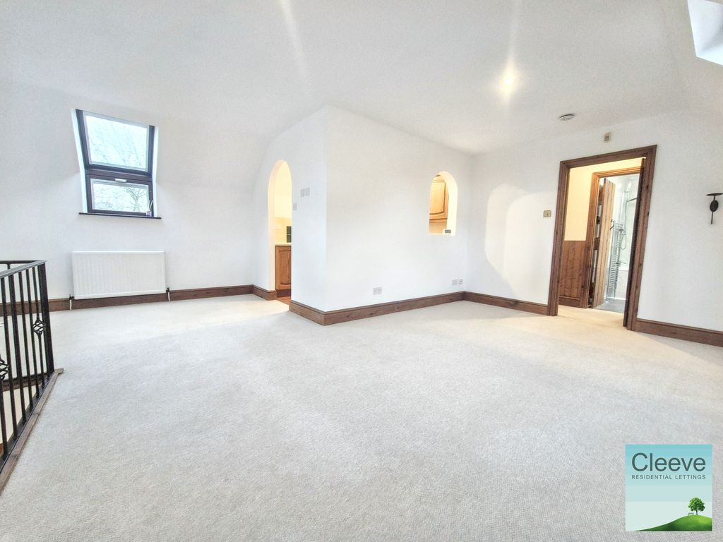 Property photo 3 of 12 1000086087