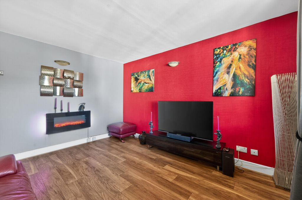 Property photo 3 of 12 Reception Room