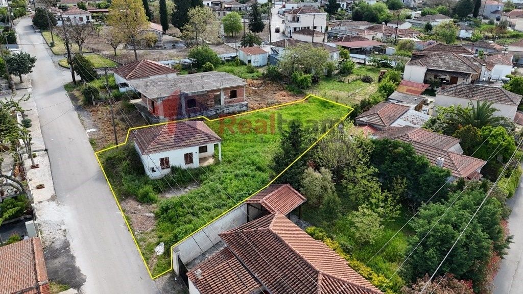 Property photo 3 of 23