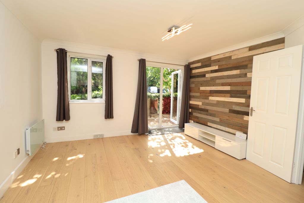 Property photo 2 of 9 Img_5177