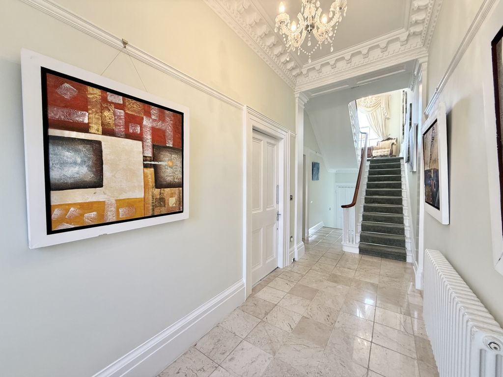 Property photo 2 of 41 Img_8373