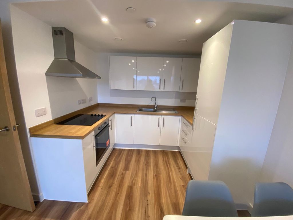 Property photo 3 of 9