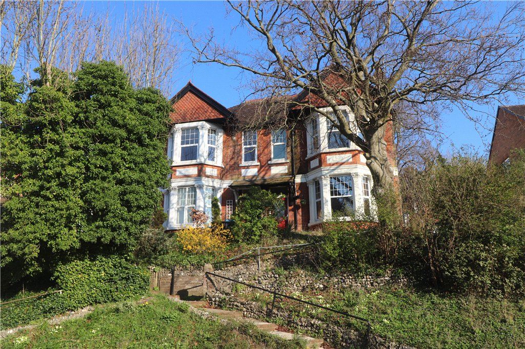 Property photo 1 of 17 Picture No. 01
