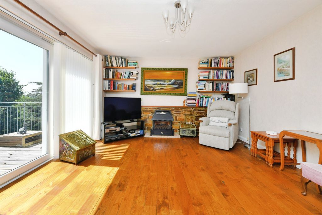 Property photo 3 of 20