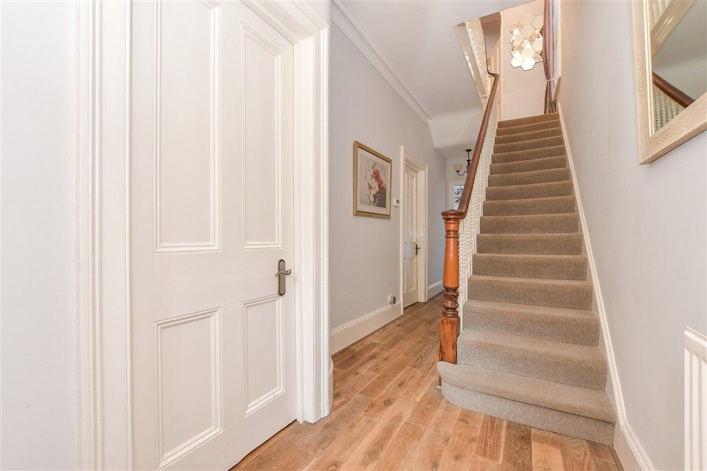 Property photo 3 of 15 Entrance Hall