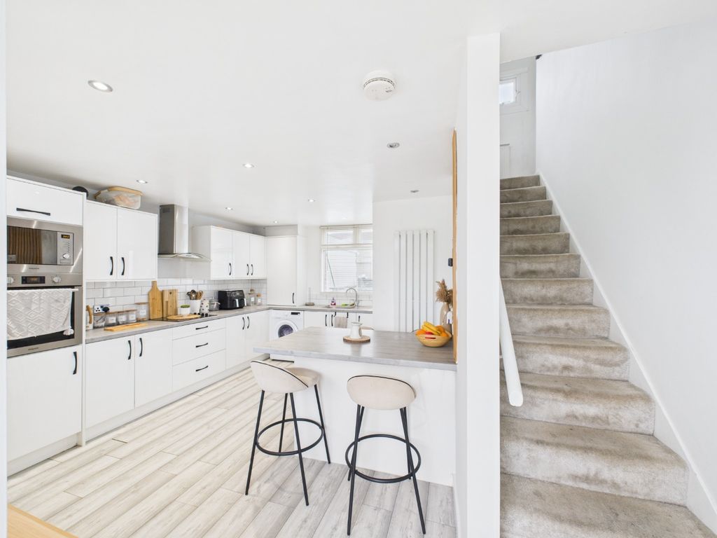 Property photo 3 of 20 4502787