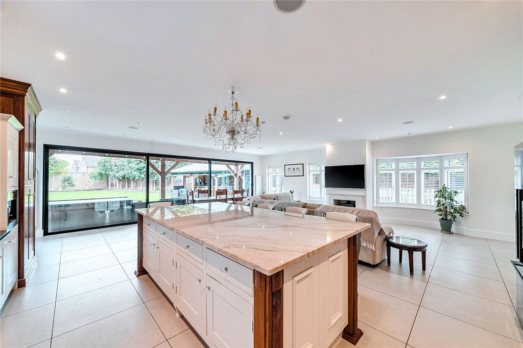 Property photo 1 of 27 Kitchen/Family Room