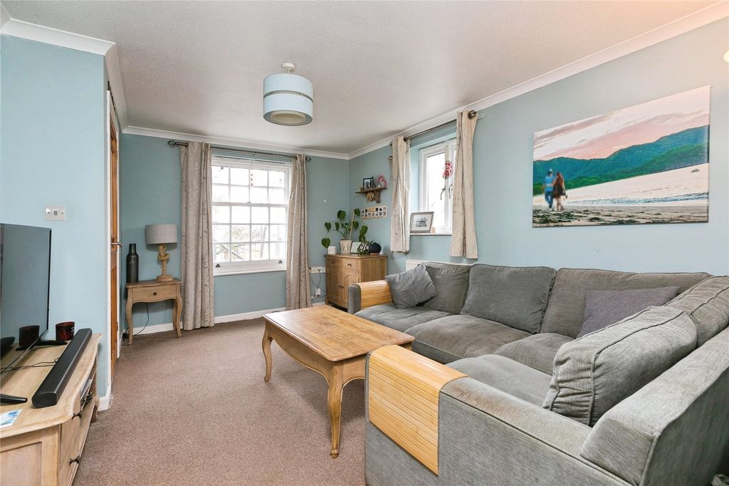 Property photo 3 of 12 Picture No. 98