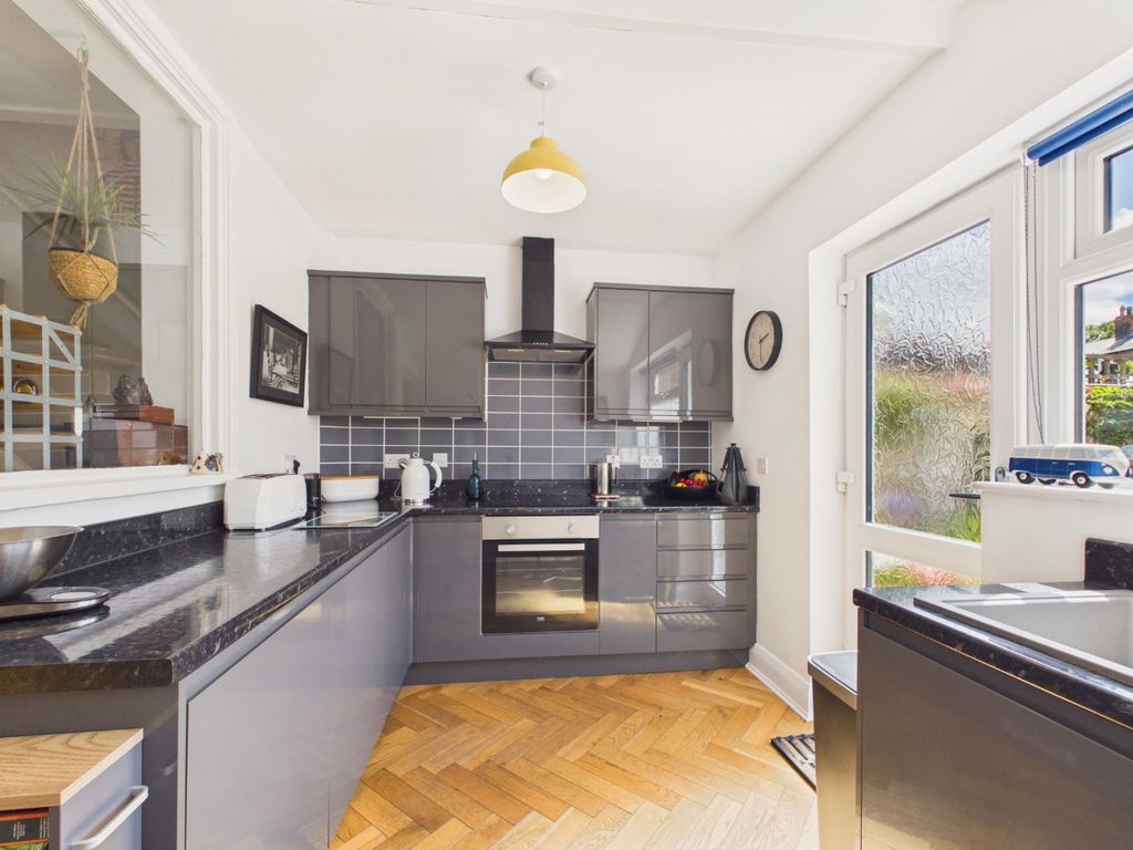 Property photo 3 of 20 5160425