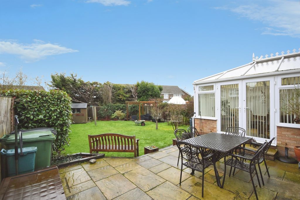 Property photo 3 of 24