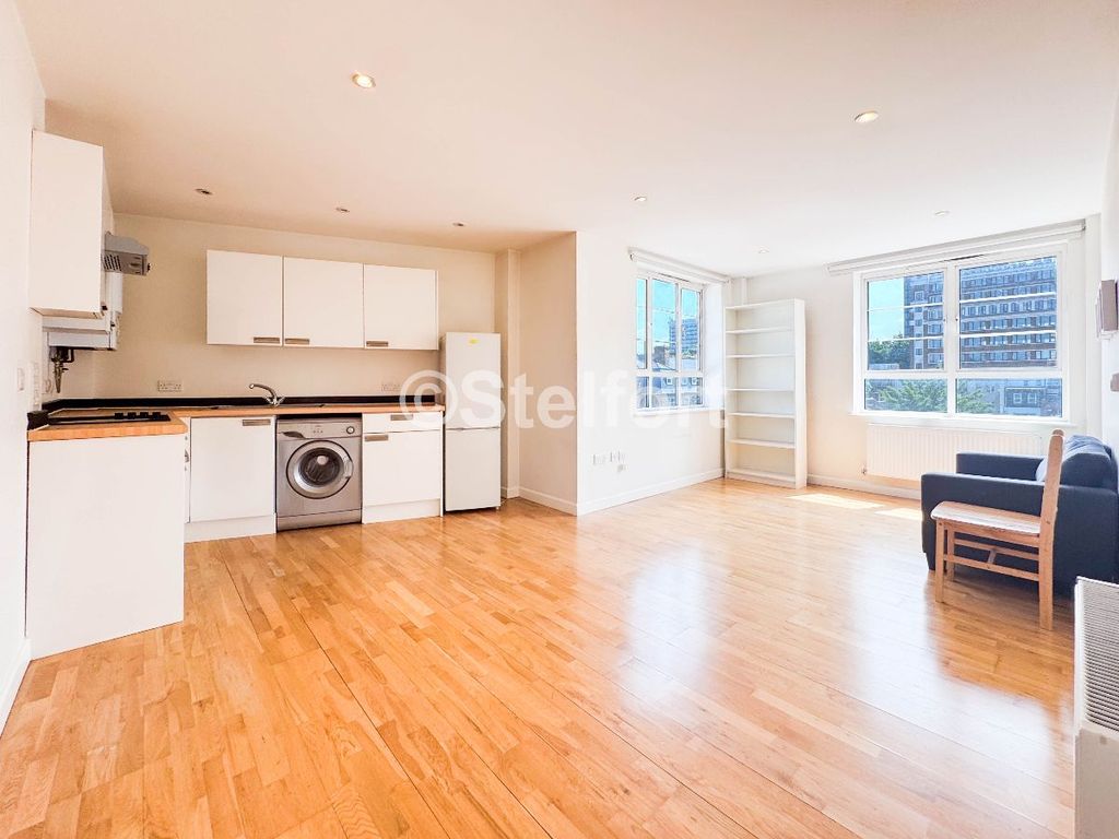 Property photo 1 of 9