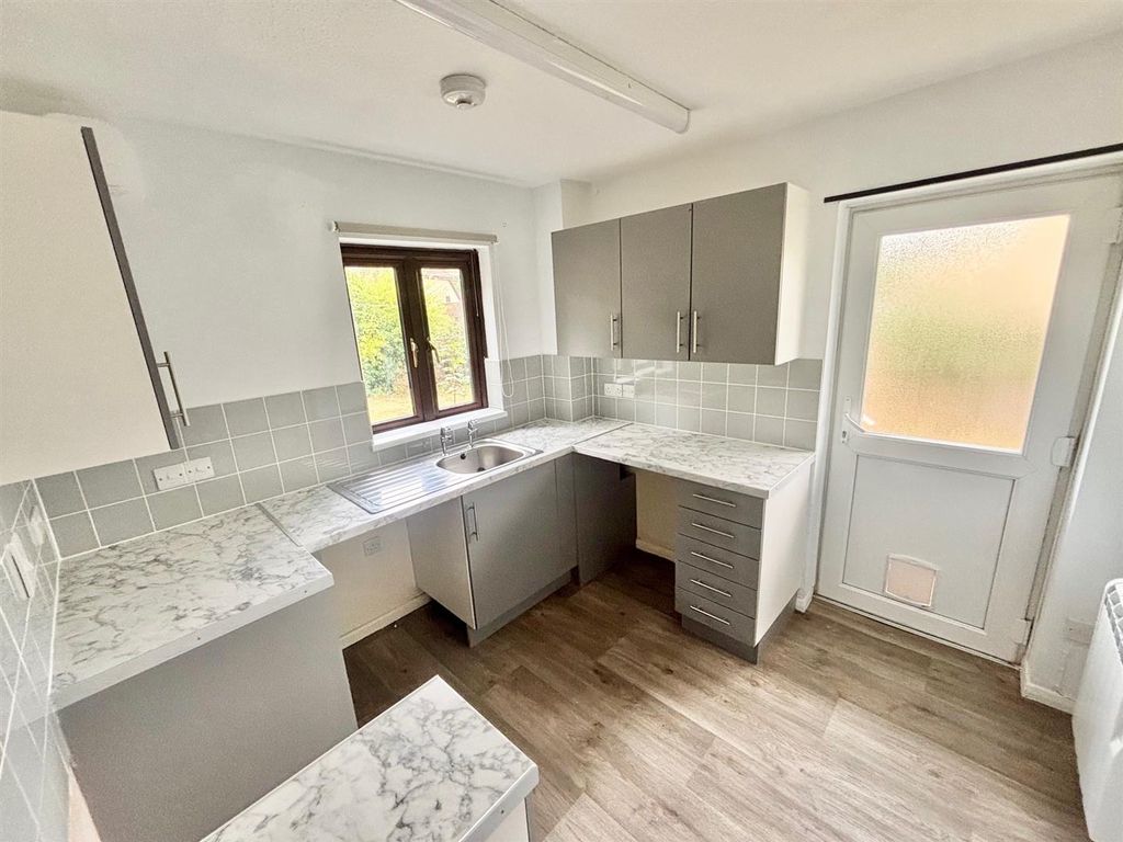 Property photo 3 of 12 2.Jpg