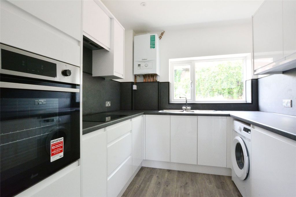 Property photo 3 of 12 Picture No. 05