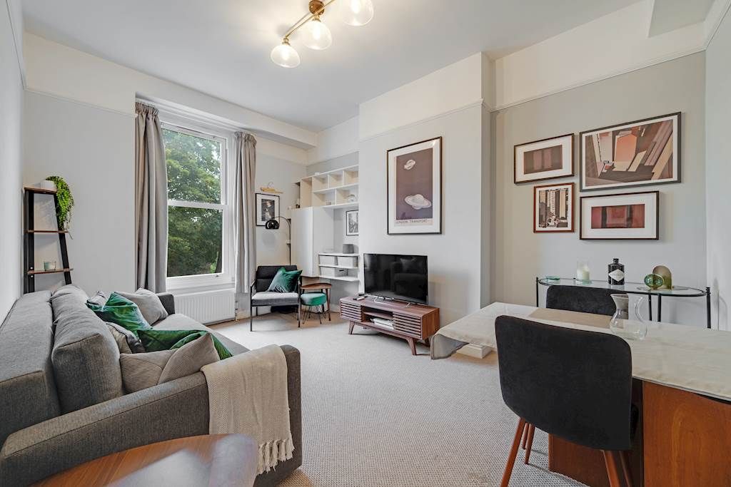 Property photo 2 of 12 01-0Efb81038 - Ns - Hgll - Flat 4, 128 Anerley Rd