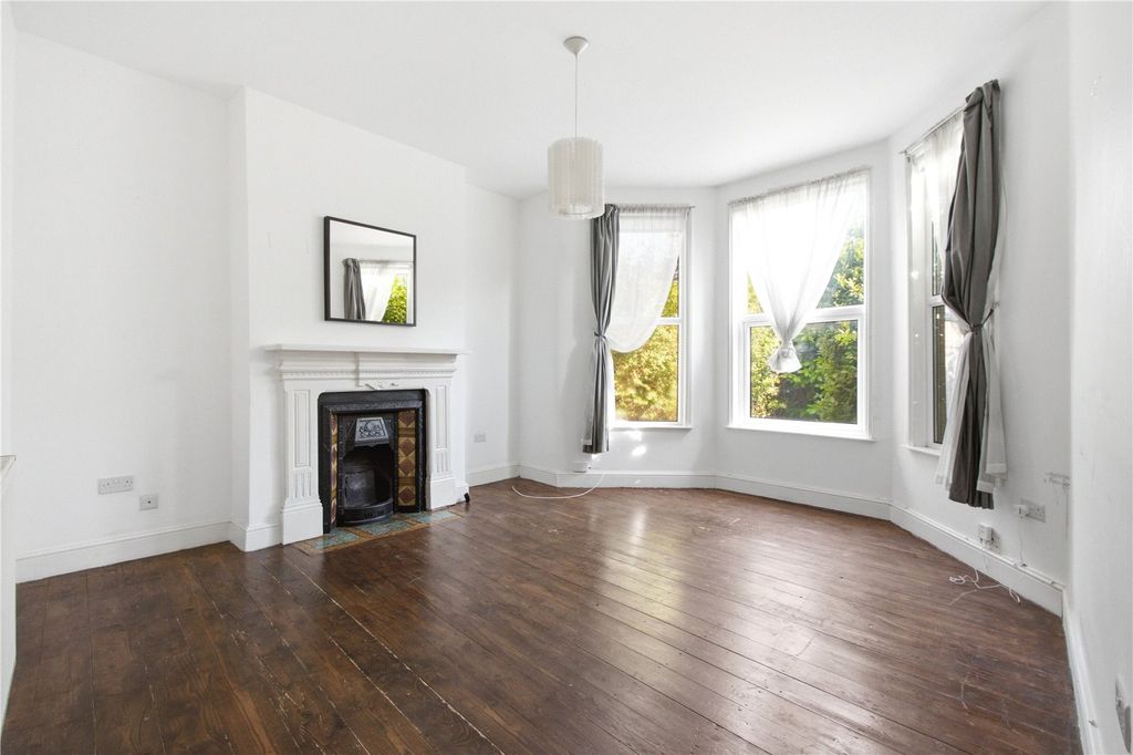 Property photo 1 of 21 Picture No. 02