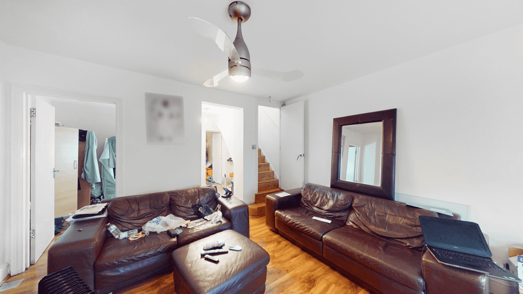 Property photo 2 of 29