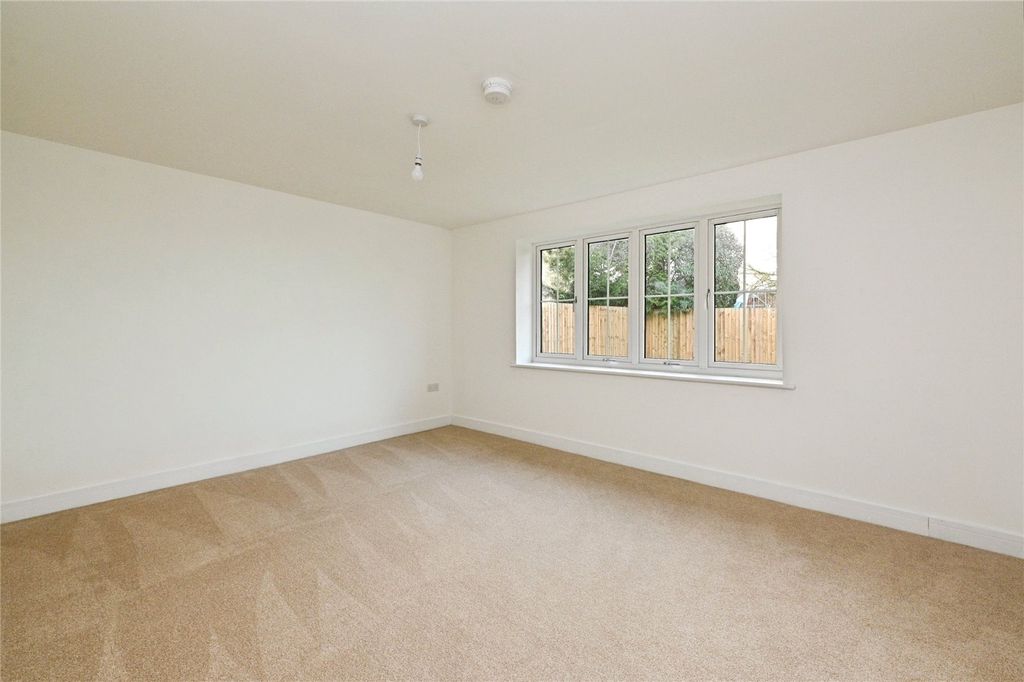 Property photo 3 of 35 Picture No. 26