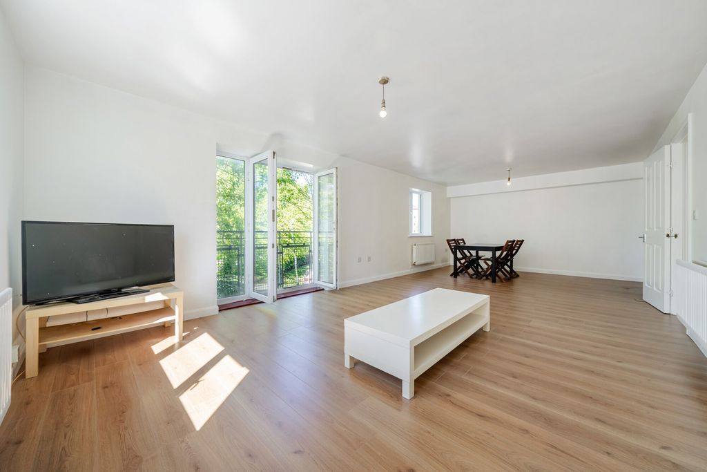 Property photo 3 of 16 1446209-6-69Eb44E...