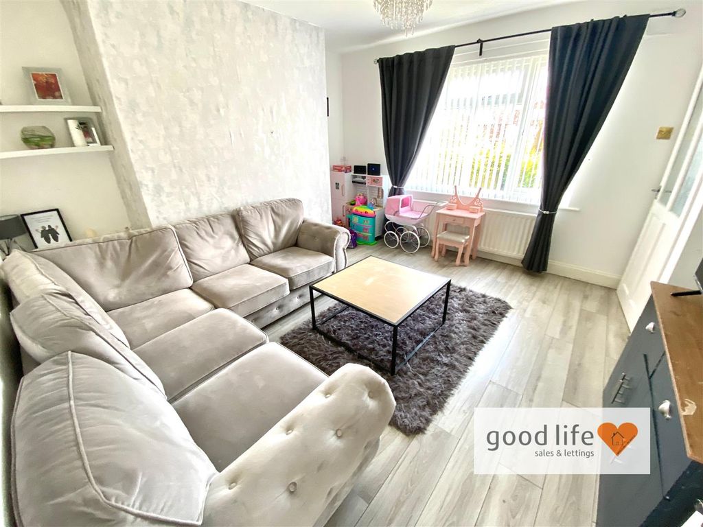 Property photo 2 of 12 20250405_130244450_Ios73Holbournroad.Jpg